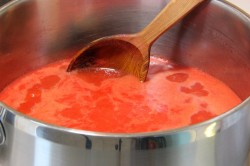 Томатный сок в домашних условиях из помидор