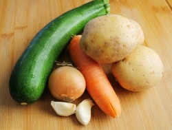 Томатный суп из цукини с мясом - шаг 4 Томатный суп из цукини с мясом - шаг 4