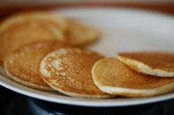 название картинки Тонкие банановые панкейки без масла