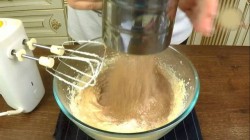 Торт Брауни с воздушной шапочкой из мусса с маршмеллоу