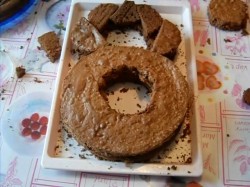 Торт Цифра 8 с какао и творогом с цветами из фруктов