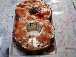 Торт Цифра 8 с какао и творогом с цветами из фруктов