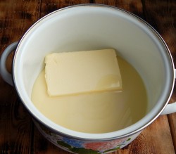 название картинки Торт из печенья и сгущенки без выпечки