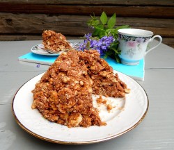 название картинки Торт из печенья и сгущенки без выпечки