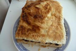 Торт из слоеного теста с шоколадным муссом