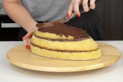 Торт Киндер Сюрприз из мастики