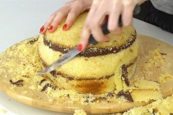 Торт Киндер Сюрприз из мастики