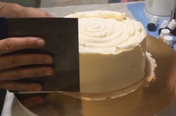 название картинки Торт Колибри от Джейми Оливера и Энди Шефа