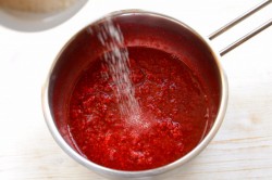 название картинки Торт Красный бархат с зеркальной глазурью