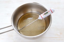 название картинки Торт Красный бархат с зеркальной глазурью