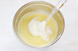 название картинки Торт Красный бархат с зеркальной глазурью