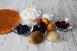 Торт Летний с фруктами ягодами желатином