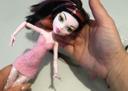 Торт Монстр Хай из мастики