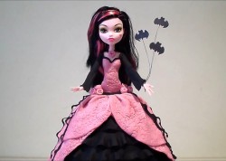 Торт Монстр Хай из мастики