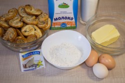 Торт Наполеон из печенья ушки без выпечки