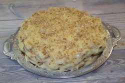 Торт Наполеон из печенья ушки без выпечки