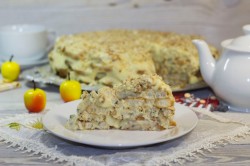 Торт Наполеон из печенья ушки без выпечки