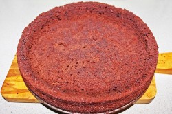 название картинки Шоколадный Торт Пьяная вишня с коньяком и кокосовой стружкой