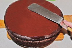 название картинки Шоколадный Торт Пьяная вишня с коньяком и кокосовой стружкой