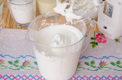 название картинки Бисквитный Торт Рафаэлло с миндалем и кокосовой стружкой