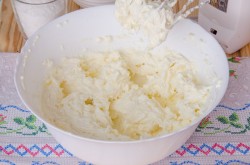 название картинки Бисквитный Торт Рафаэлло с миндалем и кокосовой стружкой