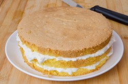 название картинки Бисквитный Торт Рафаэлло с миндалем и кокосовой стружкой