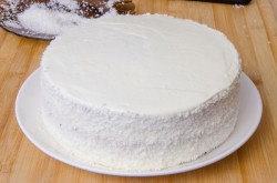 название картинки Бисквитный Торт Рафаэлло с миндалем и кокосовой стружкой