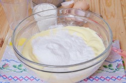 название картинки Бисквитный Торт Рафаэлло с миндалем и кокосовой стружкой