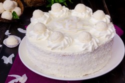 название картинки Бисквитный Торт Рафаэлло с миндалем и кокосовой стружкой