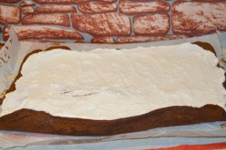 Торт Рождественское полено с вишней