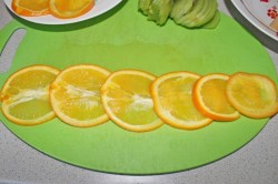 название картинки Торт Фруктовая нежность с цветами