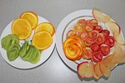 название картинки Торт Фруктовая нежность с цветами