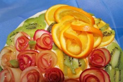 название картинки Торт Фруктовая нежность с цветами