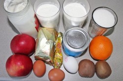 название картинки Торт Фруктовая нежность с цветами