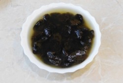 название картинки Торт с черносливом и орехами