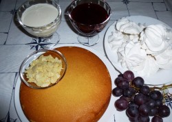 Торт с клубничным вареньем - шаг 1 Торт с клубничным вареньем - шаг 1