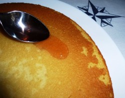 Торт с клубничным вареньем - шаг 4 Торт с клубничным вареньем - шаг 4