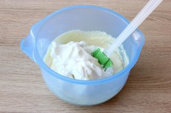 название картинки Торт с кокосовой стружкой