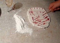 название картинки Торт с розами из мастики