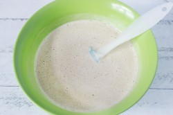 название картинки Торт с вареньем на кефире