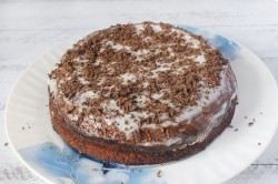 название картинки Торт с вареньем на кефире