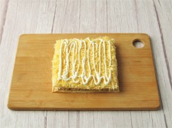 Торт салат Наполеон из коржей с курицей