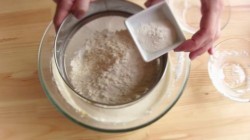 название картинки Торт Шкатулка с клубникой