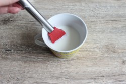 Свадебный торт Сердце шоколадный с розами из крема - шаг 10