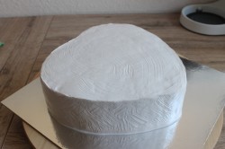 Свадебный торт Сердце шоколадный с розами из крема - шаг 20