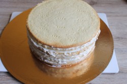 название картинки Торт Штефания с цветами и маскарпоне