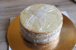 название картинки Торт Штефания с цветами и маскарпоне