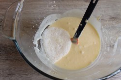 название картинки Торт Штефания с цветами и маскарпоне