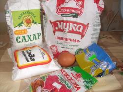название картинки Торт с масляным кремом с кокосовой стружкой