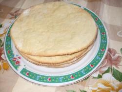 название картинки Торт с масляным кремом с кокосовой стружкой